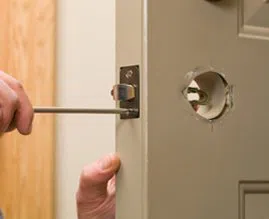 Syracuse UT Locksmith Store Syracuse, UT 801-590-7012 - 7-Lock-Changing